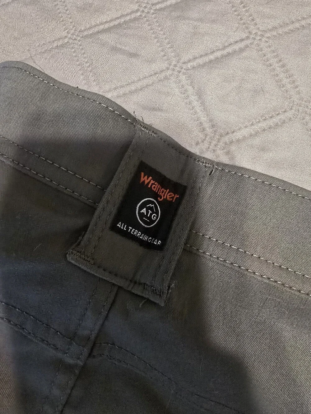 New Mens Wrangler All Terrain Gear Cliffside Utility Pants- Gray- 36x32